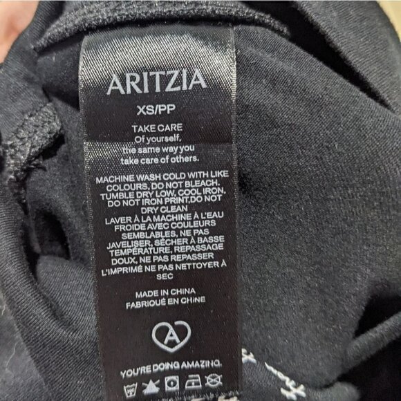 Aritzia | High-rise Leggings - Picture 4 of 6